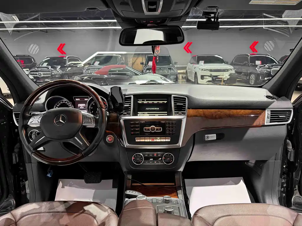Mercedes-Benz M-Class 2014 — фото 11