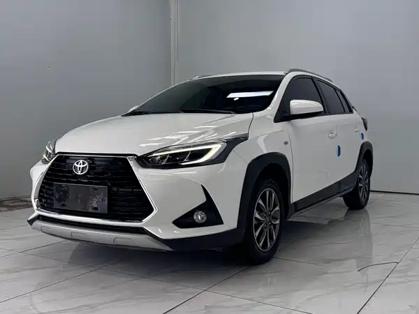 Toyota Yaris L 2021