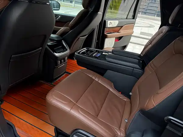 Lincoln Navigator 2022