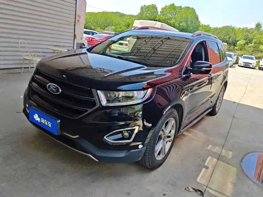 Ford Edge 2018 — фото 1