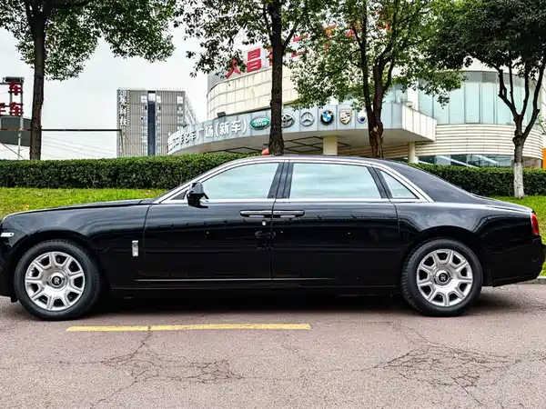 Rolls-Royce Ghost 2015