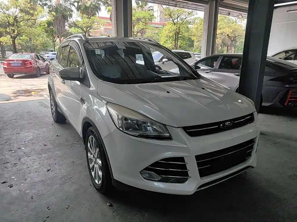 Ford Kuga 2015 — фото 4