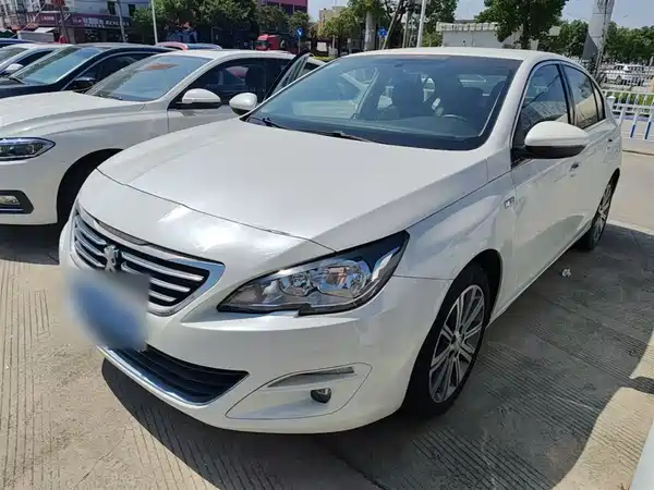 Peugeot 408 2015