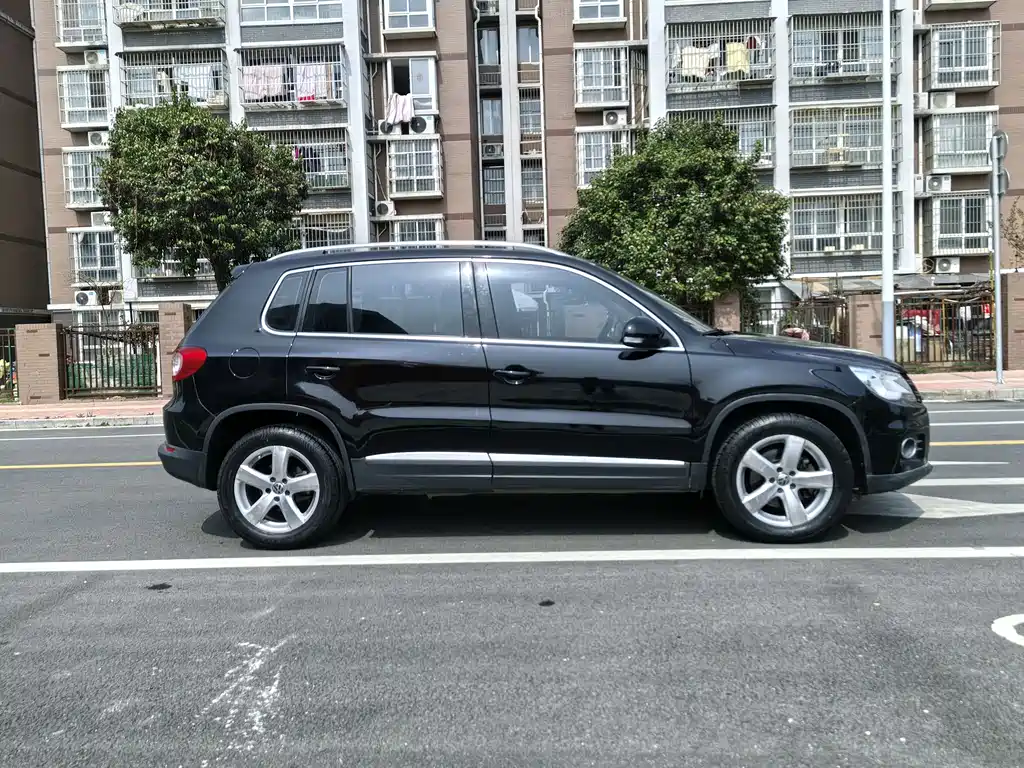 Volkswagen Tiguan 2013 — фото 13