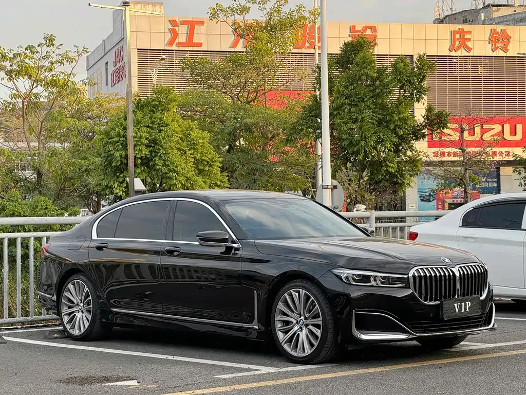 BMW 7 Series 2016 — фото 3
