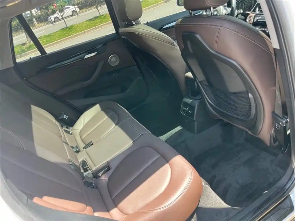 BMW X1 2022 — фото 13