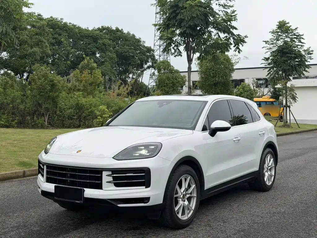 Porsche Cayenne 2023