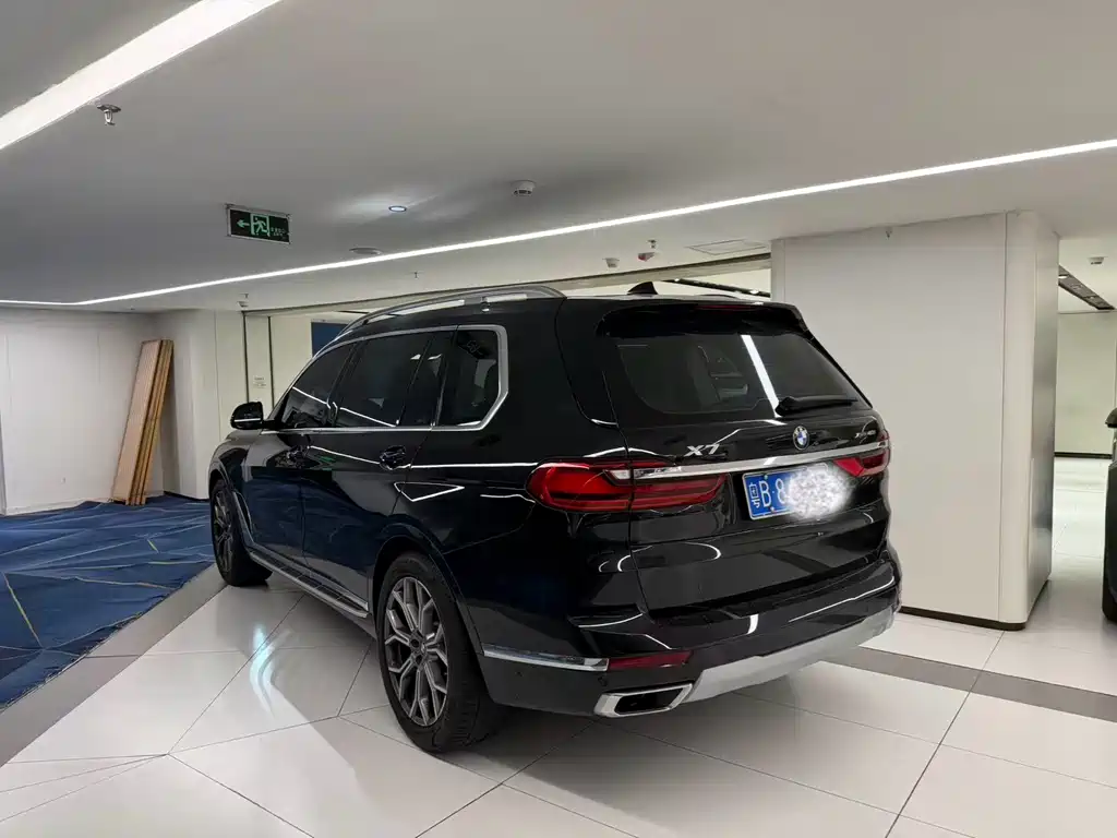 BMW X7 2022 — фото 5