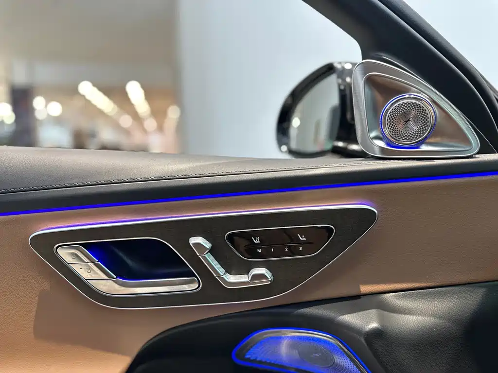 Mercedes-Benz E-Class 2025