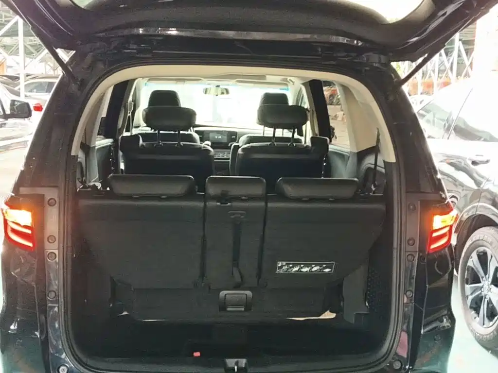 Honda Odyssey 2018 — фото 19