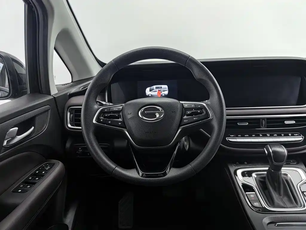 GAC Trumpchi M6 2023 — фото 11