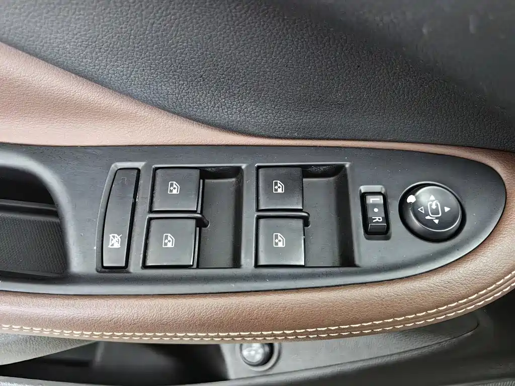 Buick Envision Plus 2018 — фото 9