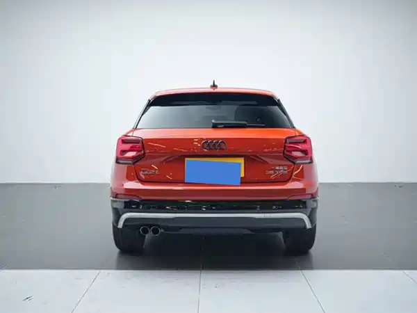 Audi Q2L 2018