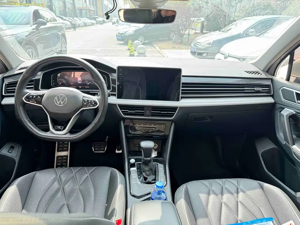 Volkswagen Tiguan L 2022