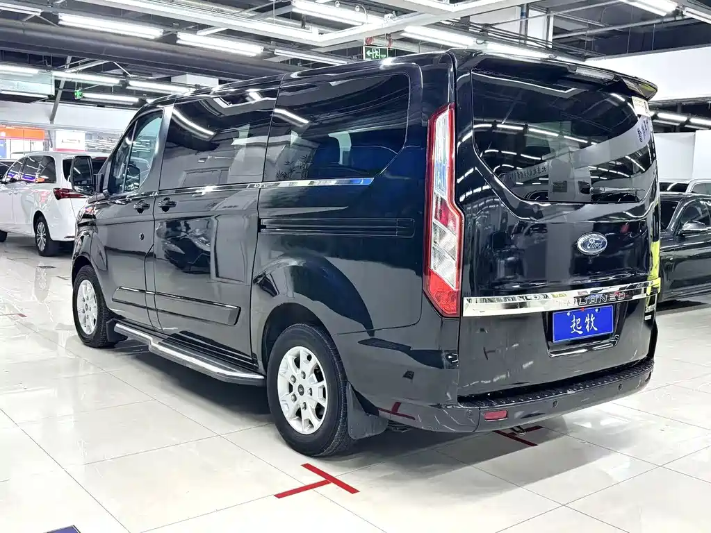 Ford Tourneo 2018 — фото 7