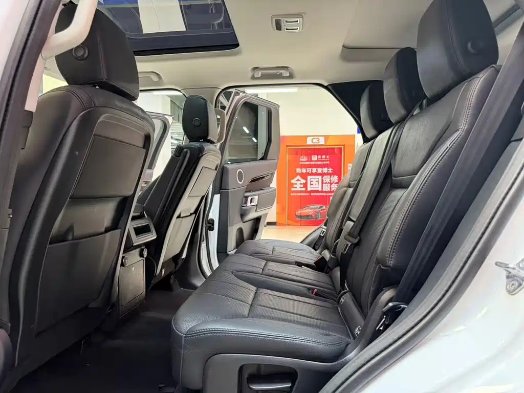 Land Rover Discovery 2019 — фото 14