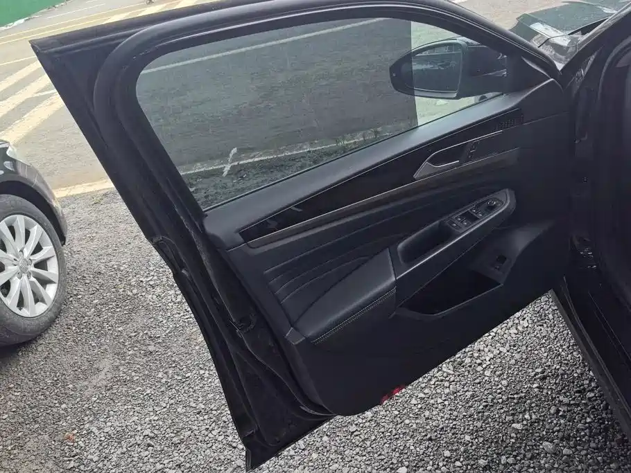 Volkswagen Passat 2021
