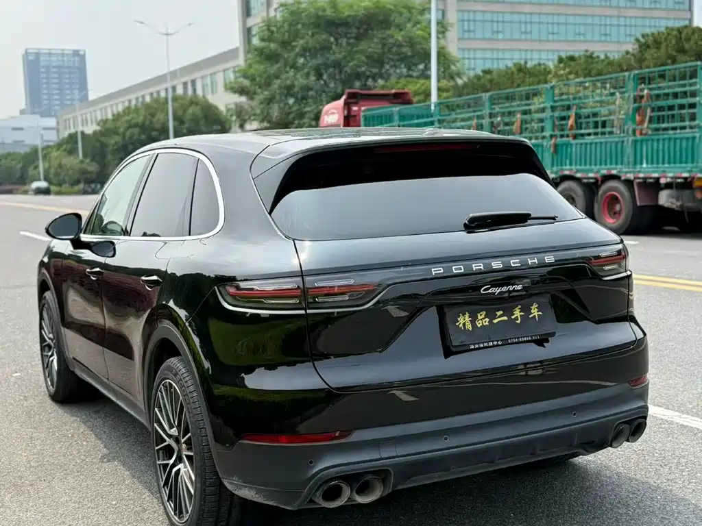 Porsche Cayenne 2018 — фото 9