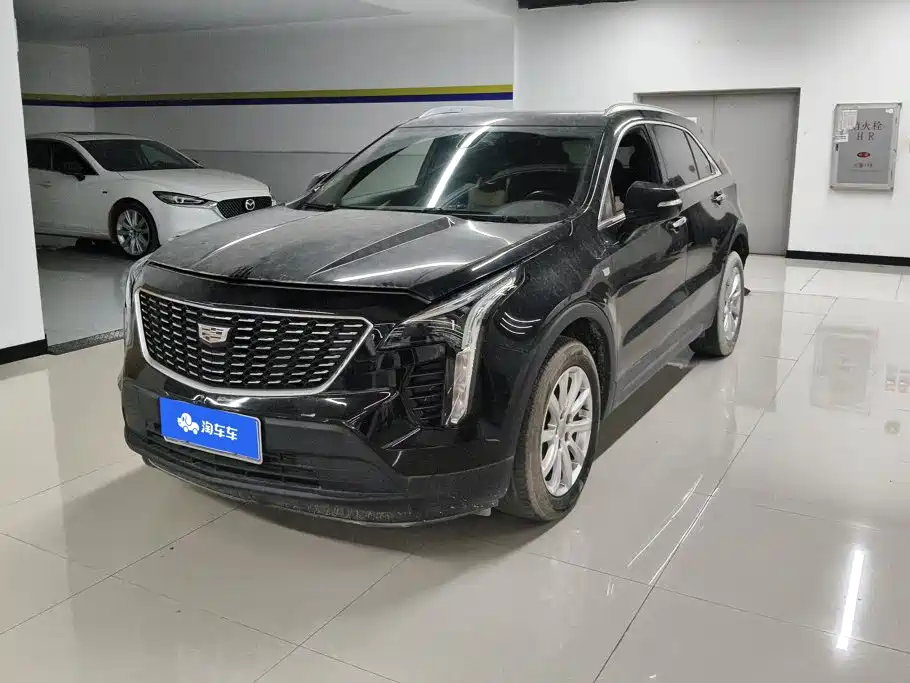 Cadillac XT4 2021 — фото 1