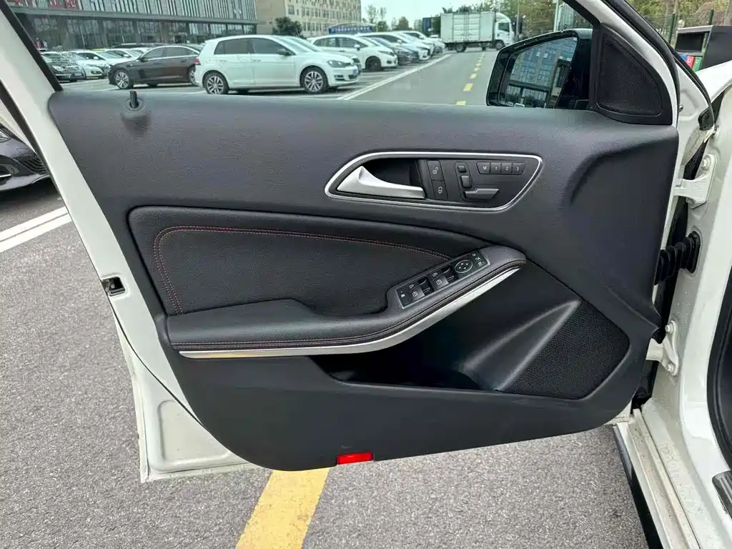 Mercedes-Benz A-Class AMG 2014 — фото 11