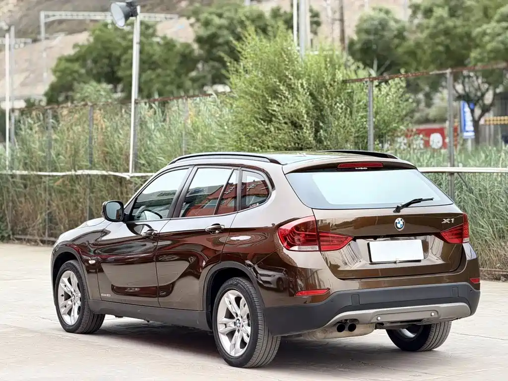 BMW X1 2013 — фото 8