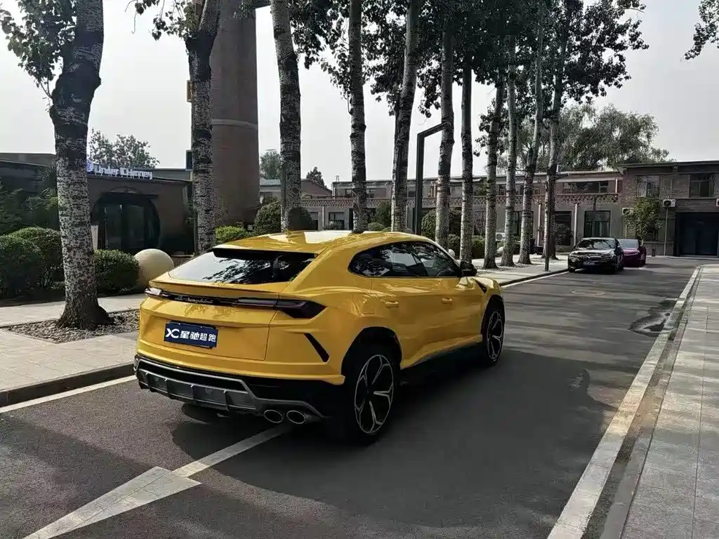 Lamborghini Urus 2020 — фото 4