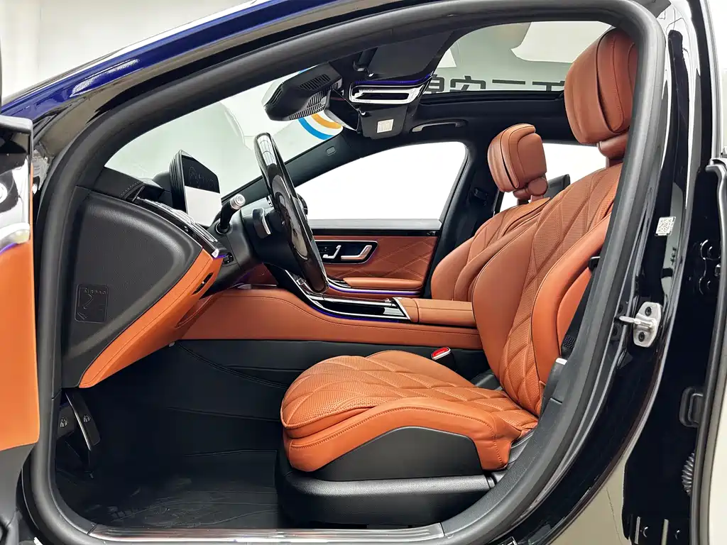Mercedes-Benz Maybach S-Class 2023