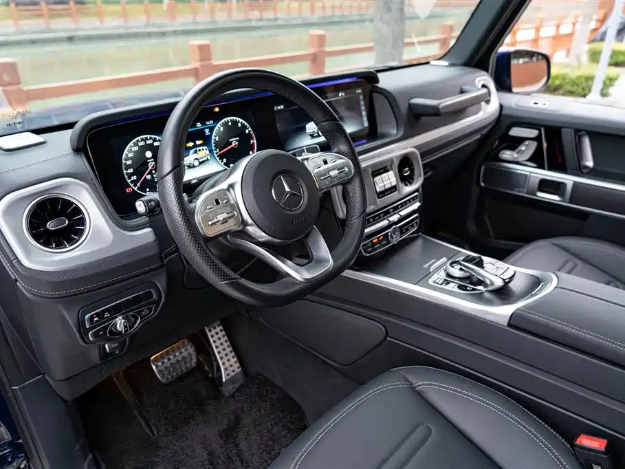 Mercedes-Benz G-Class 2024 — фото 16