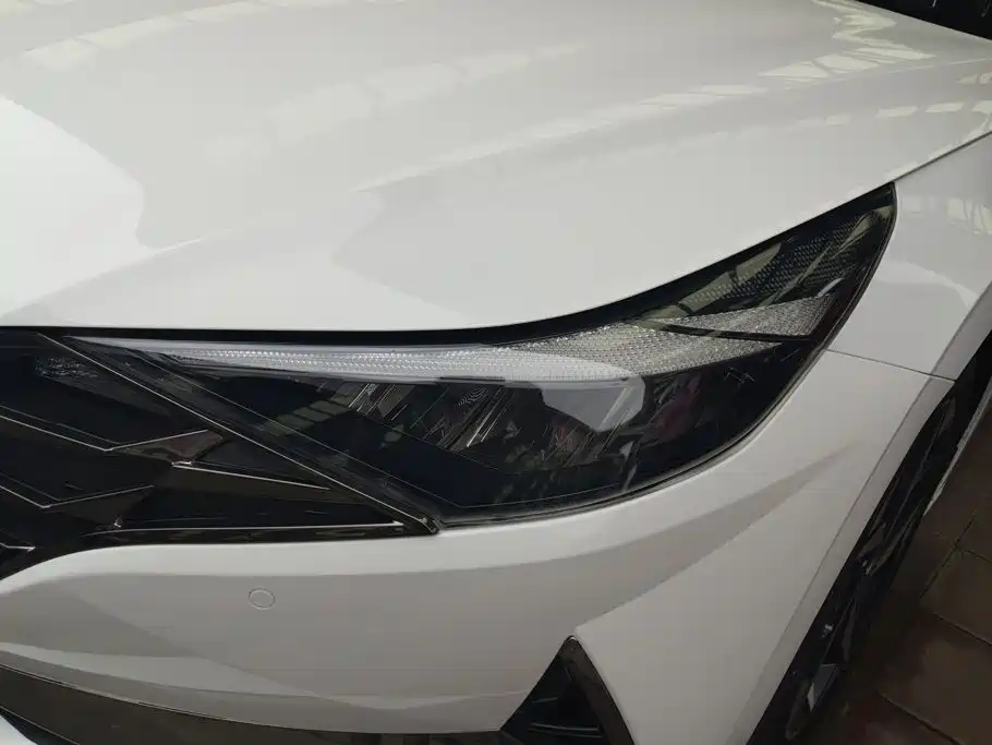 Hyundai Elantra 2022