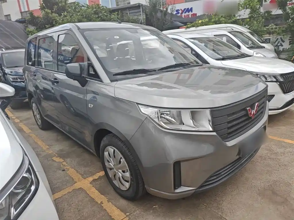Wuling Hongguang PLUS 2024 — фото 4