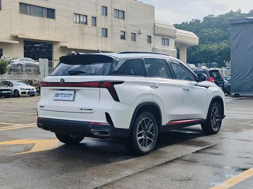 Changan CS75PLUS 2023 — фото 6