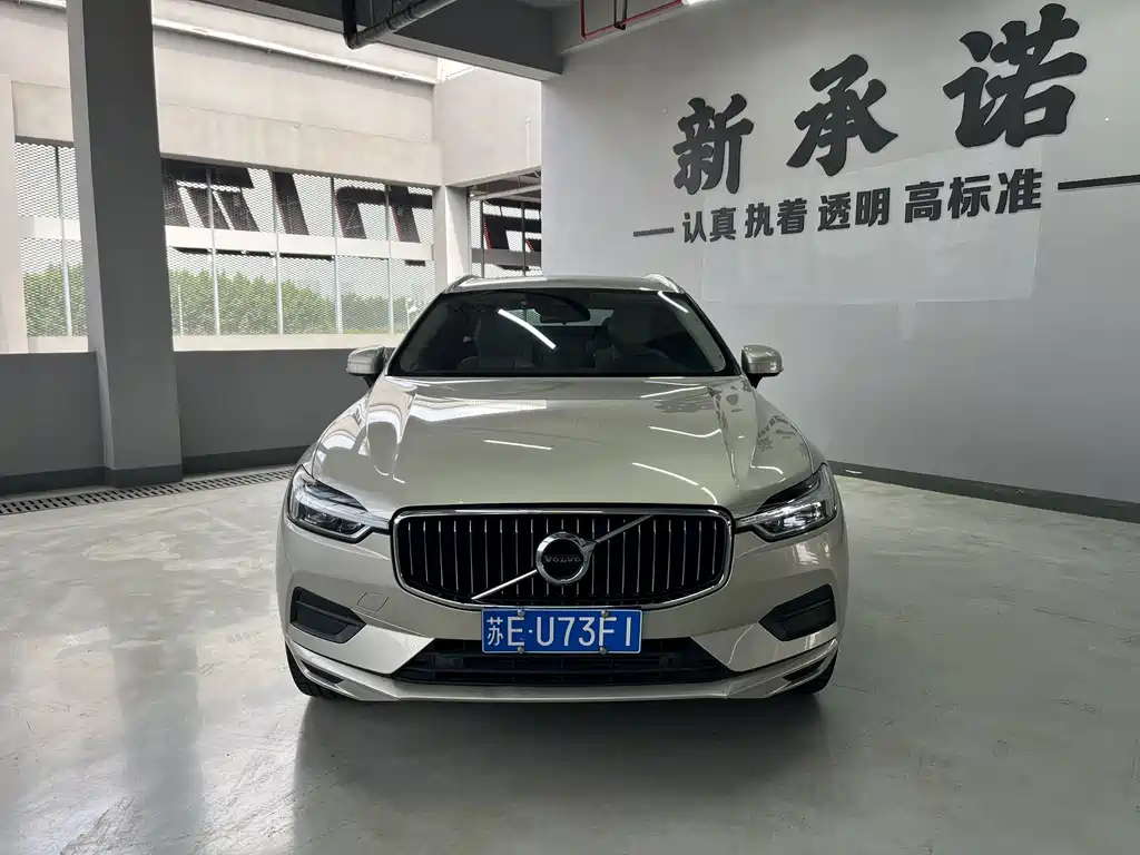 Volvo XC60 2018 — фото 2