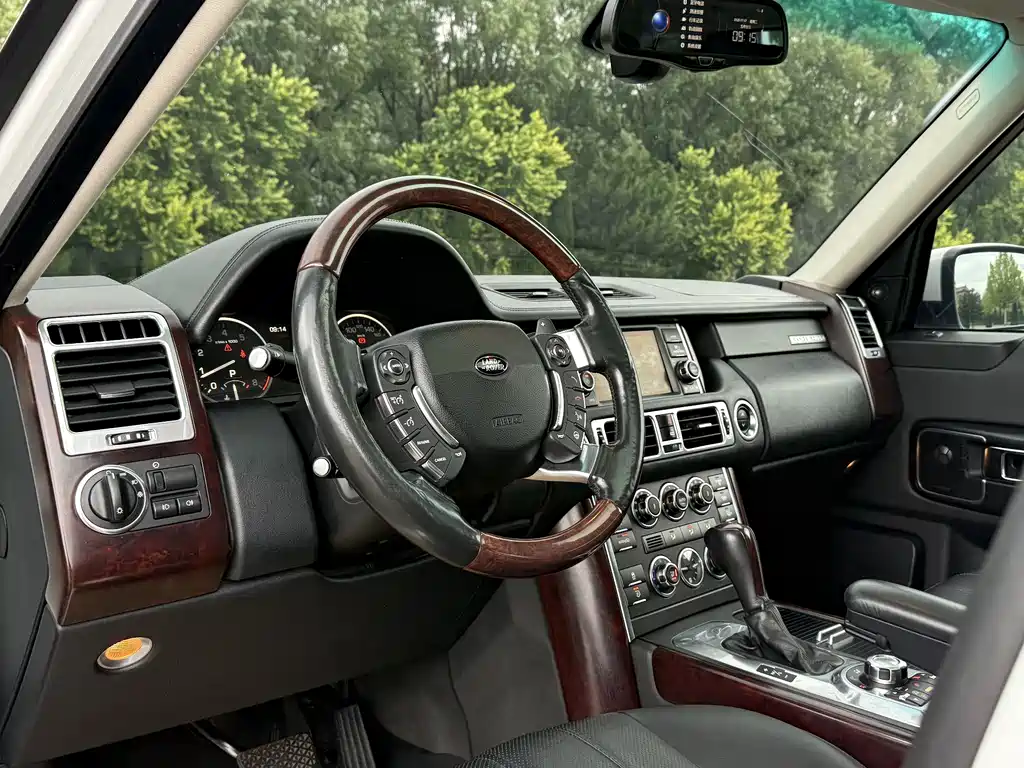 Land Rover Range Rover 2012 — фото 10