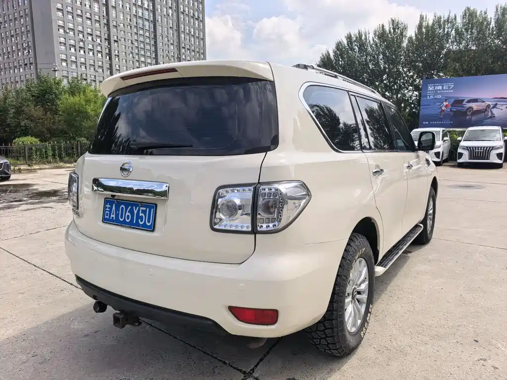 Nissan Patrol 2017 — фото 10