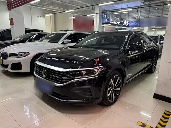 Volkswagen Passat 2024