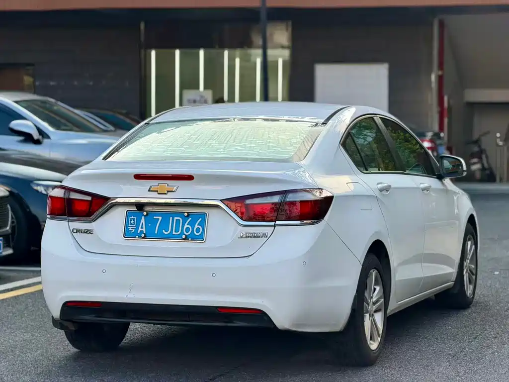 Chevrolet Cruze 2014 — фото 6
