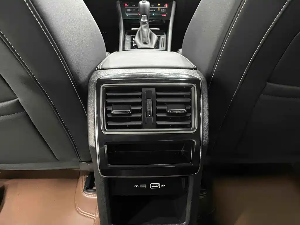 Skoda Speedy 2023 — фото 11