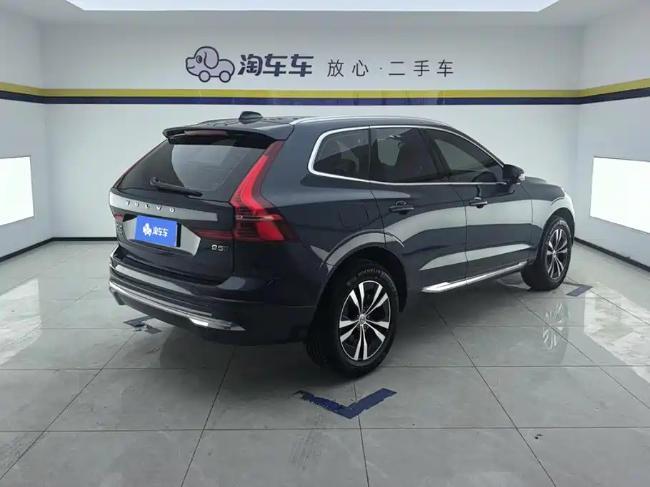 Volvo XC60 2024 — фото 3