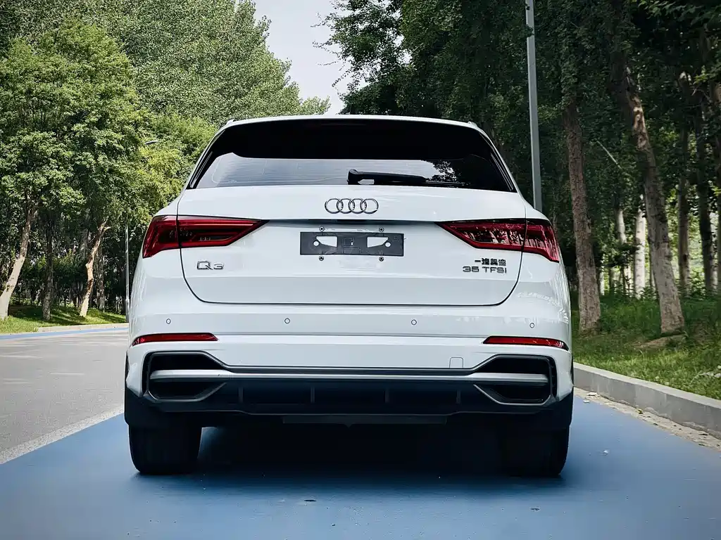 Audi Q3 2020 — фото 5