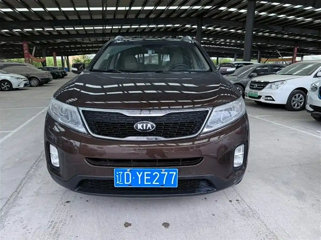 Kia Sorento 2013 — фото 1