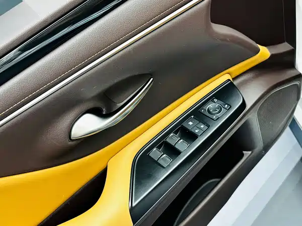 Lexus ES 2021