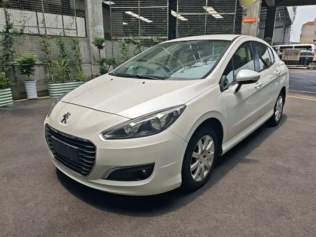 Peugeot 308 2015