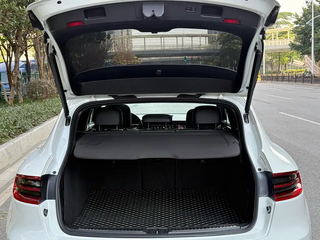 Porsche Macan 2015 — фото 19