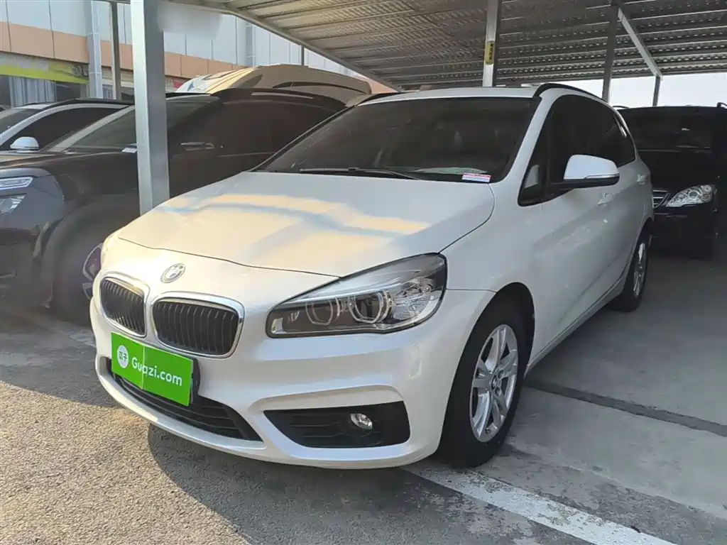 BMW 2 Series Active Tourer 2016 — фото 2