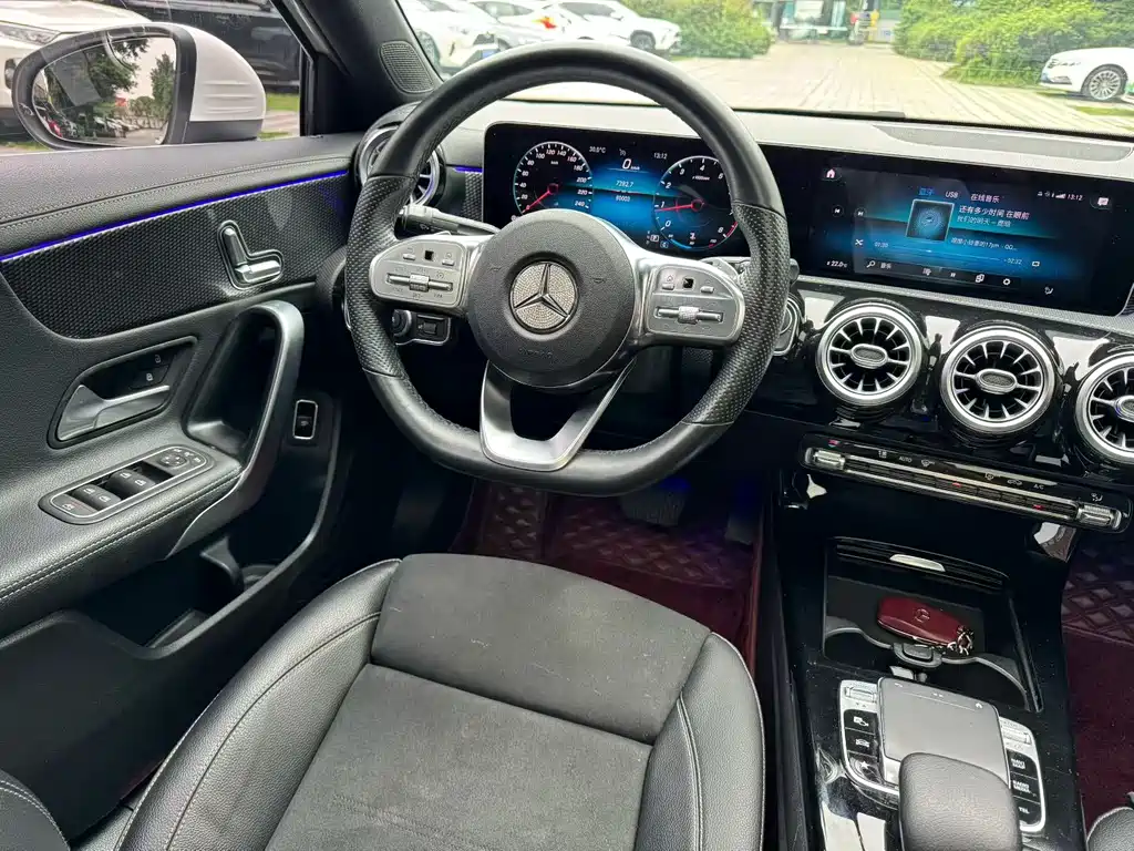Mercedes-Benz A-Class 2020 — фото 7
