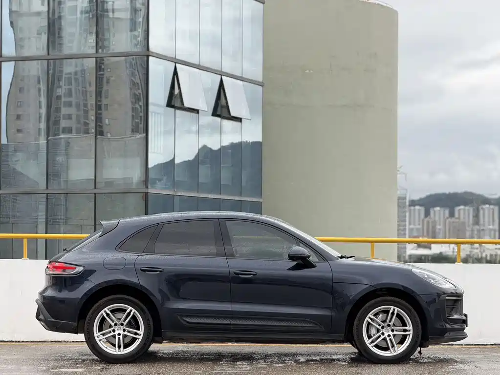 Porsche Macan 2022 — фото 7