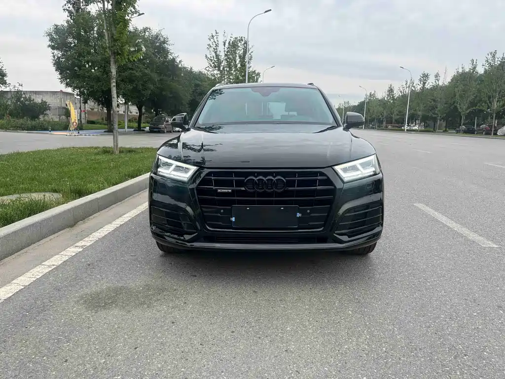 Audi Q5L 2021