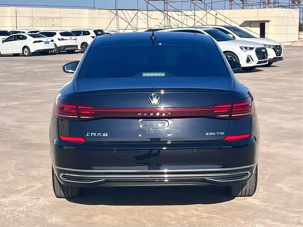 Volkswagen Passat 2022 — фото 4