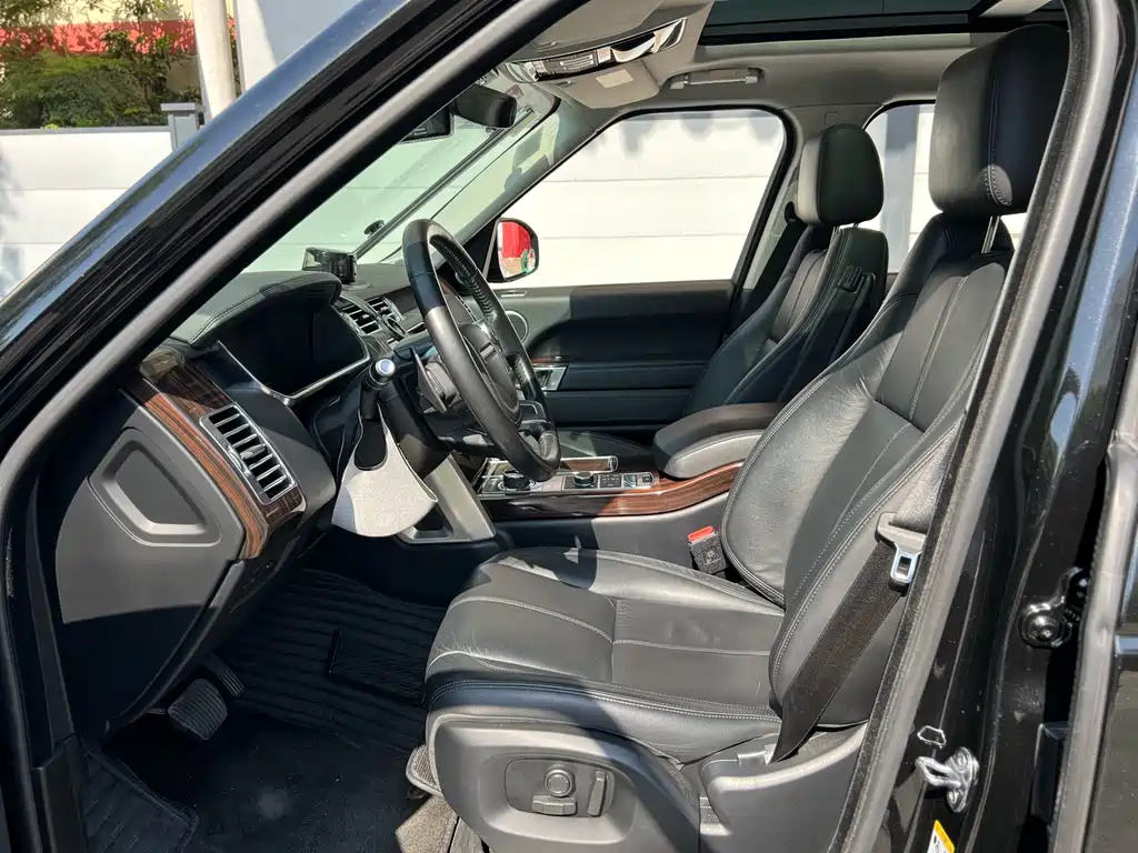 Land Rover Range Rover 2018 — фото 10