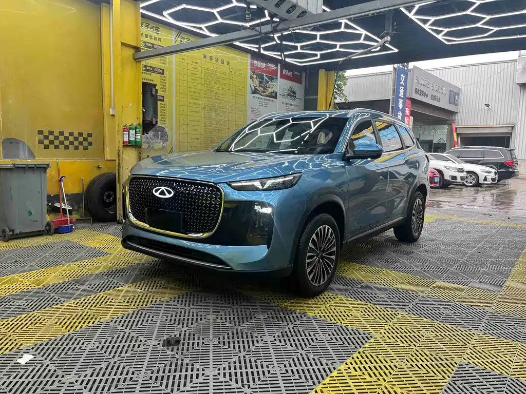 Chery Tiggo 8 PLUS C-DM 2026 — фото 1